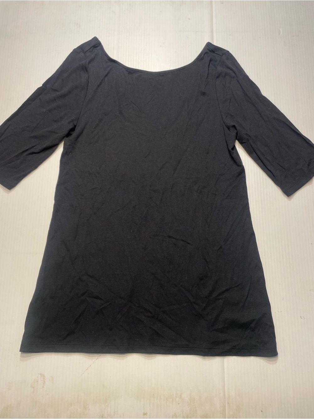 Basic Black Old Navy Top Low Back Cut Women Sz M 3/4 Sleeve Scoop Neck
